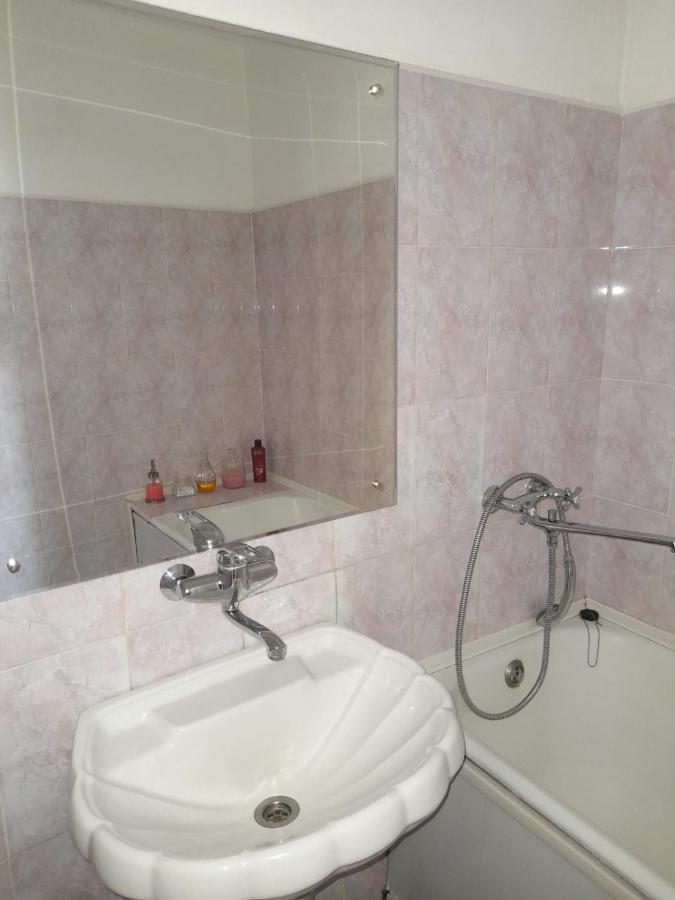 Изумруд Appartement Oral Buitenkant foto